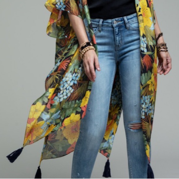 Daydream Floral Kimono NWT - Picture 6 of 11